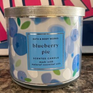 Bath & Body Works 3 - Blueberry Pie Wick Candles